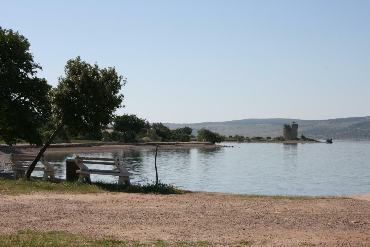 Mobile Homes Katinka, Starigrad Paklenica, Croatia Buitenkant foto